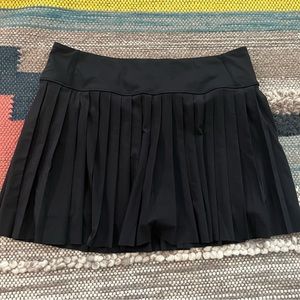 Athleta Elevate Skort Black size Large